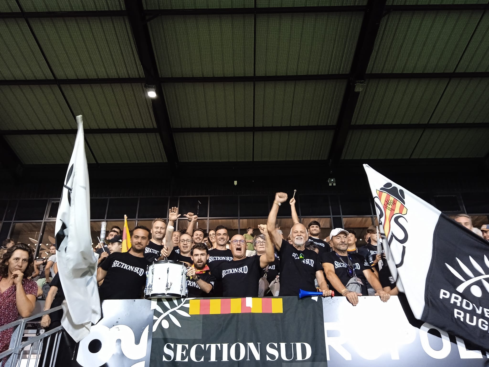 Photo de la tribune de la SECTION SUD